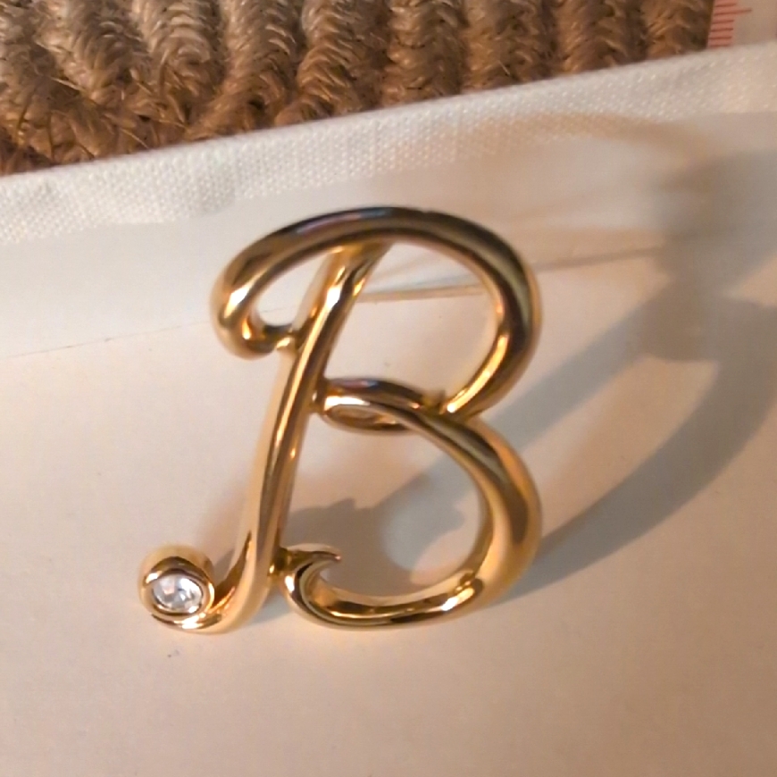 Vtg Monet Script Letter B